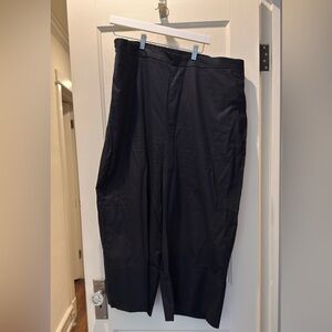 Banana Republic Women’s Black Wide-Leg Cropped Linen Pull-on Pants